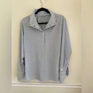 Coolibar Blue and White Casual Button Down Shirt in excellent condition